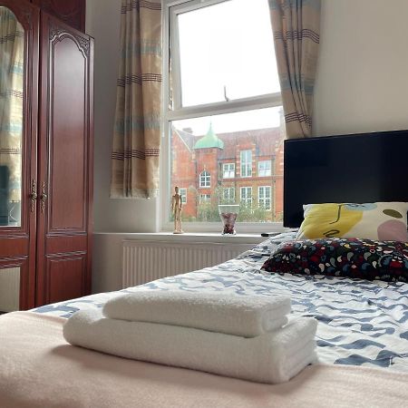 Spacious Family Flat Londra Dış mekan fotoğraf