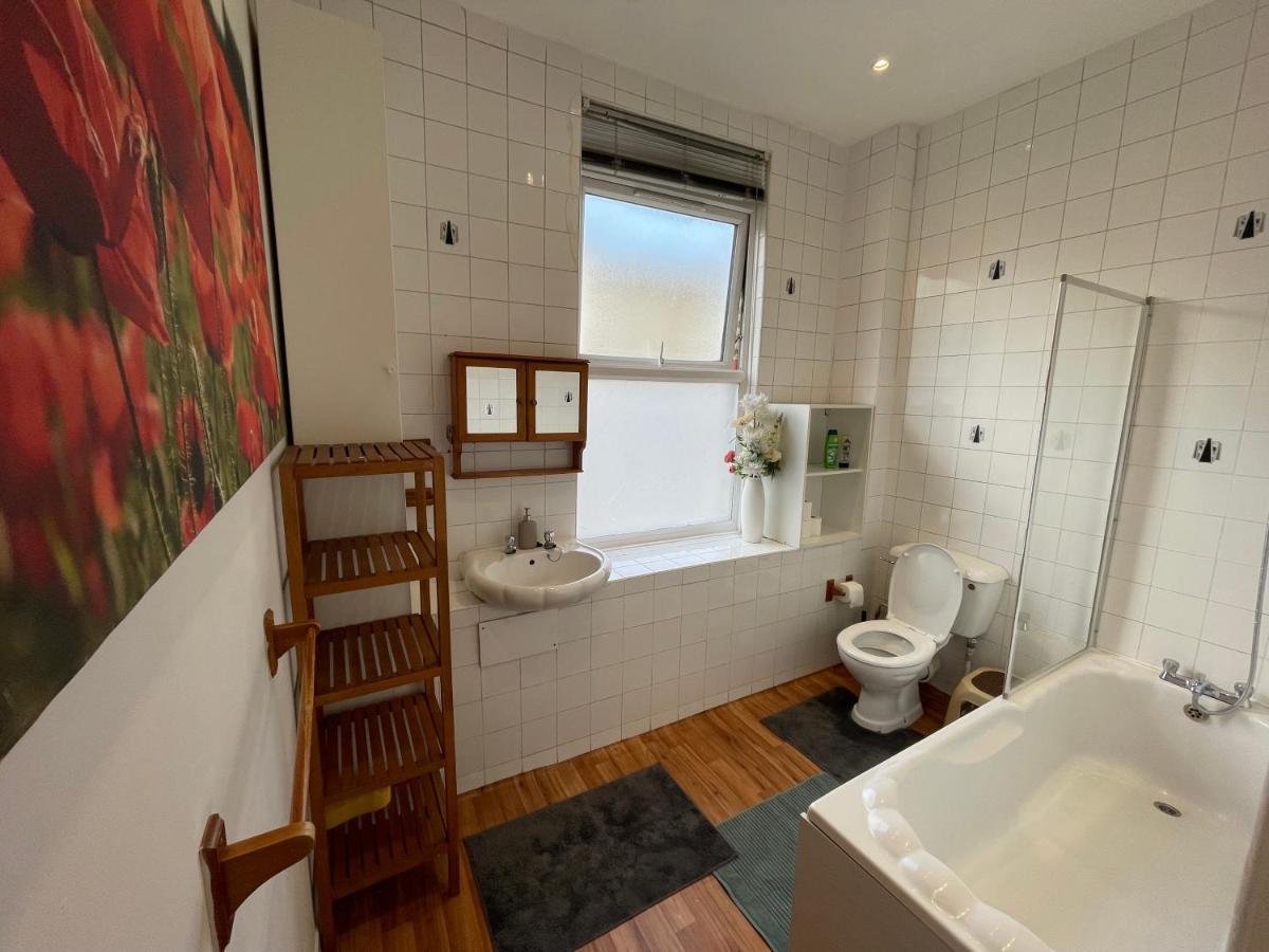 Spacious Family Flat Londra Dış mekan fotoğraf