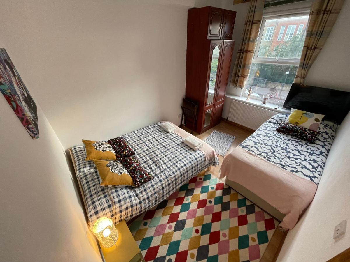 Spacious Family Flat Londra Dış mekan fotoğraf