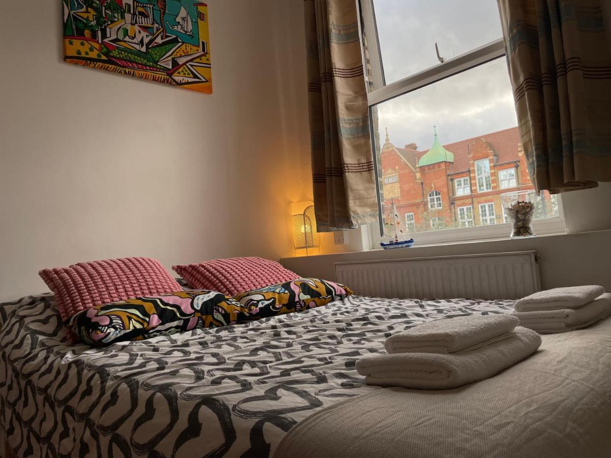 Spacious Family Flat Londra Dış mekan fotoğraf